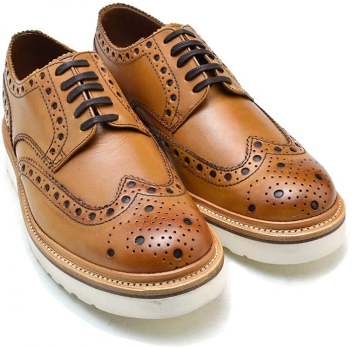 革靴みたいなスニーカー シューズまとめ 全部amazon 楽天で買えるもの